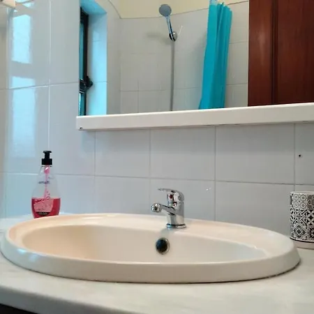 Luz De Cacilhas Apt, Few Steps Away From Lisboa! * Almada