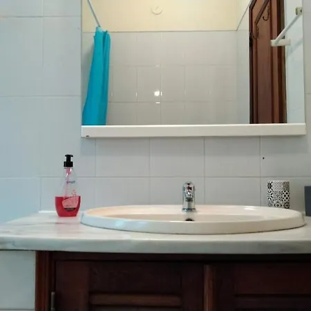 Apartment Luz De Cacilhas Apt, Few Steps Away From Lisboa! *